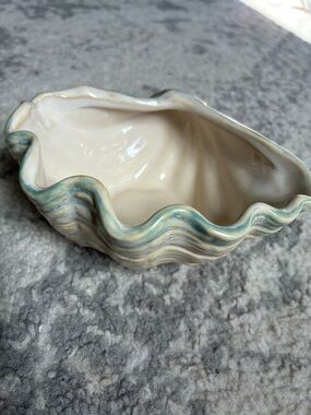Home studio Ceramic Shell Bowl